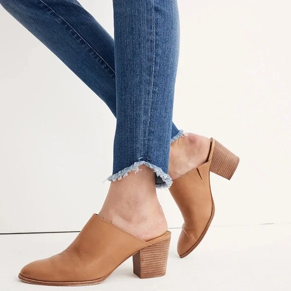 Madewell 10" High-Rise Skinny Distressed Tulip Hem Blue Jeans Size 28 - Picture 3 of 13